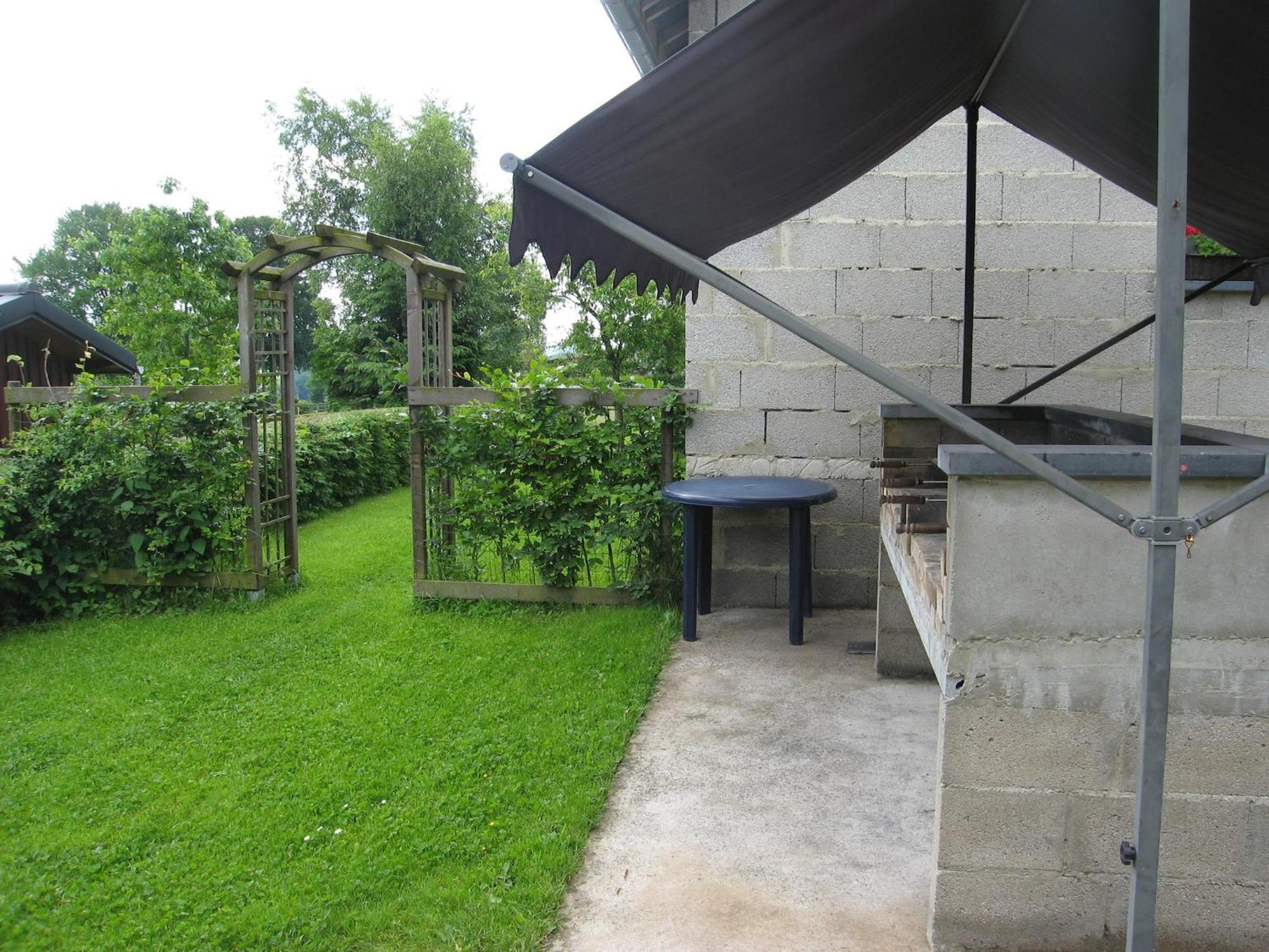 Quaint In Ondenval With Terrace Weismes